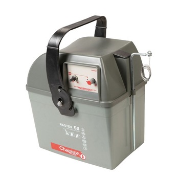 Aparat Gard Electric Master 50 pentru Animale Salbatice 12 V 4.5J Aparat Gard Electric Master 50 pentru Animale Salbatice 12 V 4.5J