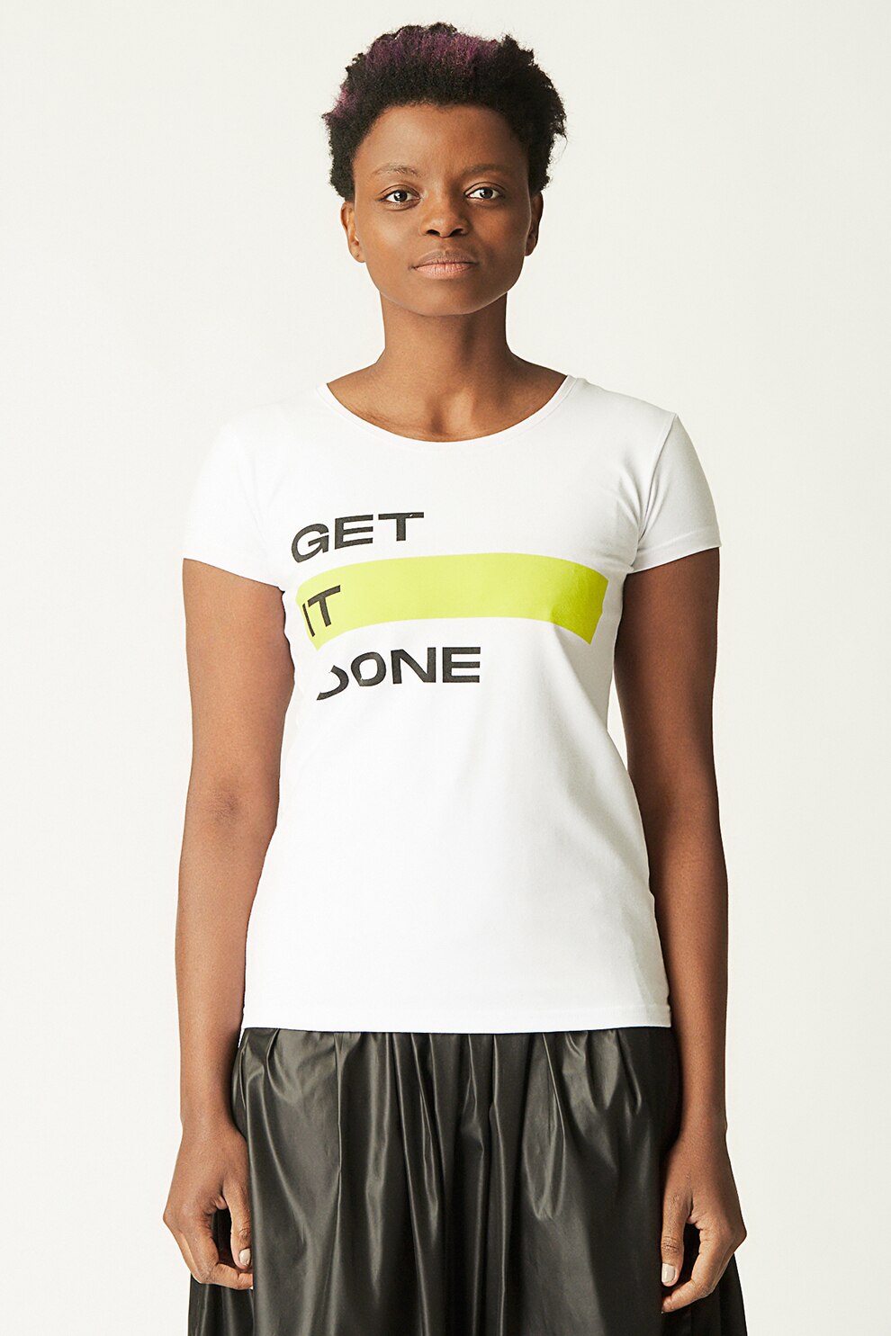 Antonia M, Tricou cu imprimeu text, Alb/Galben/Negru