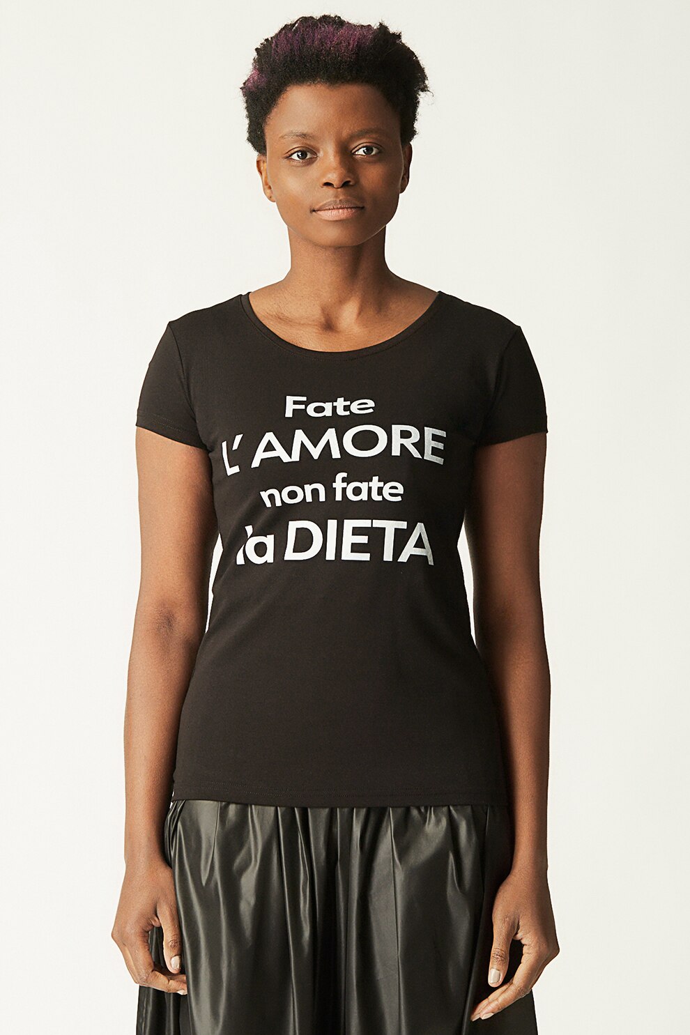 Antonia M, Tricou cu imprimeu text si decolteu la baza gatului, Negru/Alb