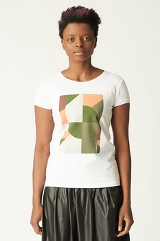 Antonia M, Tricou cu imprimeu geometric si decolteu la baza gatului, Alb/Oranj/Verde militar, XL Antonia M, Tricou cu imprimeu geometric si decolteu la baza gatului, Alb/Oranj/Verde militar, XL