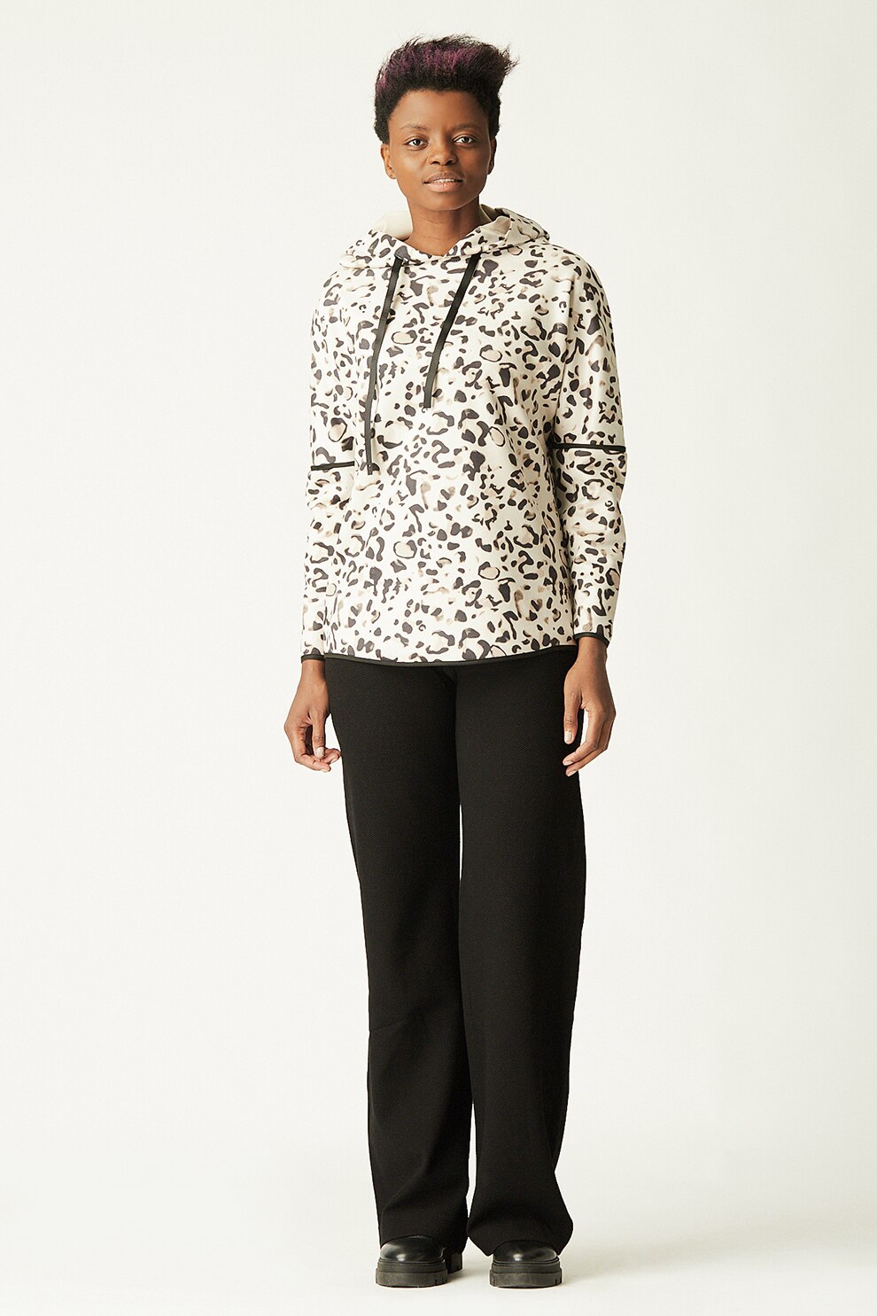 Antonia M, Hanorac cu imprimeu si maneci cazute, Alb prafuit/Negru/Maro taupe, S