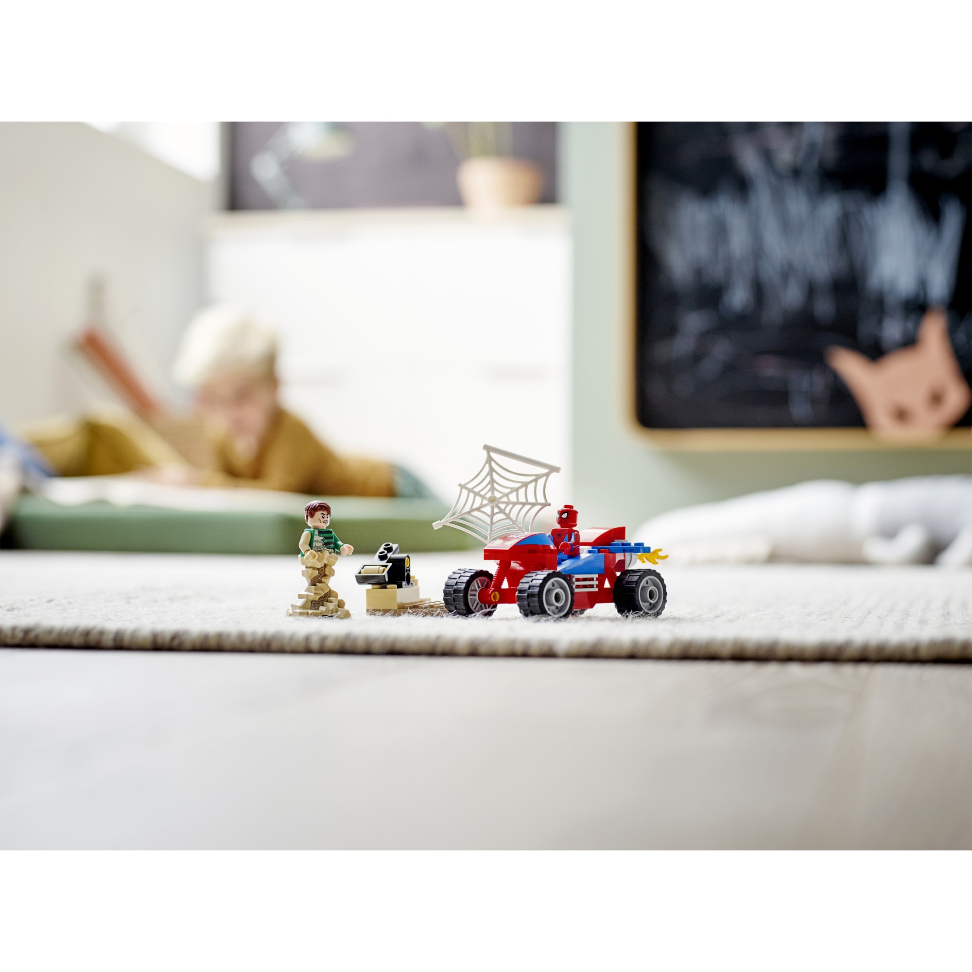 LEGO Super Heroes - Confruntarea dintre Omul paianjen si Sandman