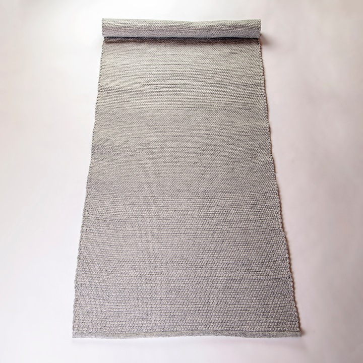 Szürke rongyszőnyeg 70×200 cm