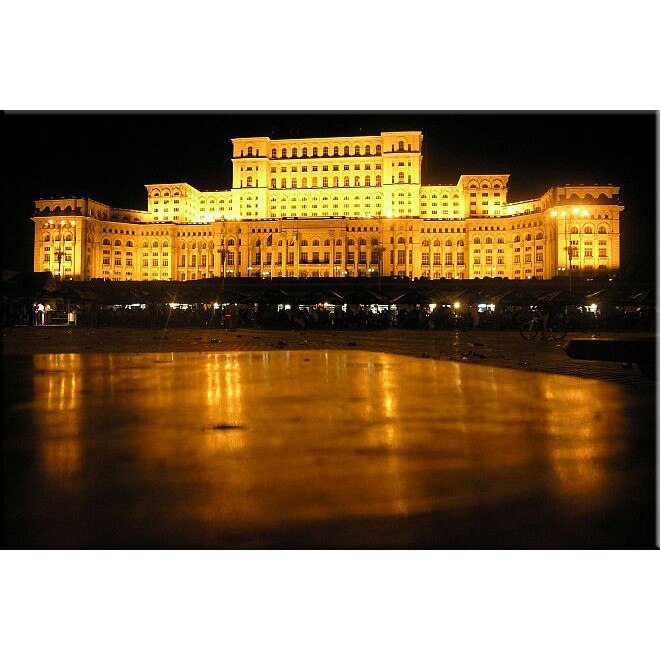 Tablou DualView Startonight Bucuresti - Palatul Parlamentului, luminos in intuneric, 60 x 90 cm