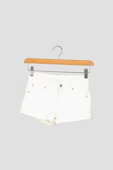 Pepe Jeans London, Pantaloni scurti de denim cu gaici pentru curea, Alb prafuit Pepe Jeans London, Pantaloni scurti de denim cu gaici pentru curea, Alb prafuit