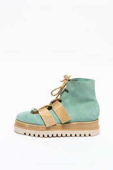 Mihaela Glavan, Ghete de piele intoarsa cu varf ascutit Mihaela Glavan, Ghete de piele intoarsa cu varf ascutit