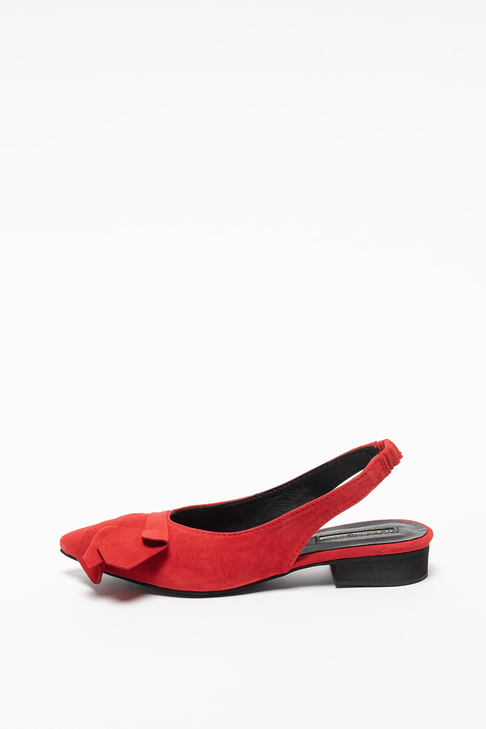 Mihaela Glavan, Pantofi slingback din piele intoarsa cu varf ascutit
