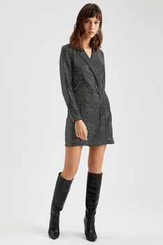 DeFacto, Rochie mini cu decolteu in V si aspect stralucitor, Negru/Argintiu DeFacto, Rochie mini cu decolteu in V si aspect stralucitor, Negru/Argintiu