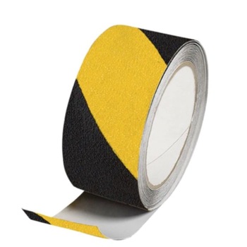 Banda adeziva antialunecare si delimitare, pentru podele, 50mm x 25 m, negru/galben Banda adeziva antialunecare si delimitare, pentru podele, 50mm x 25 m, negru/galben