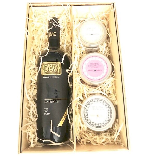 Cutie cadou,Lady Marmelad ,cutie lemn nature , set delicateste