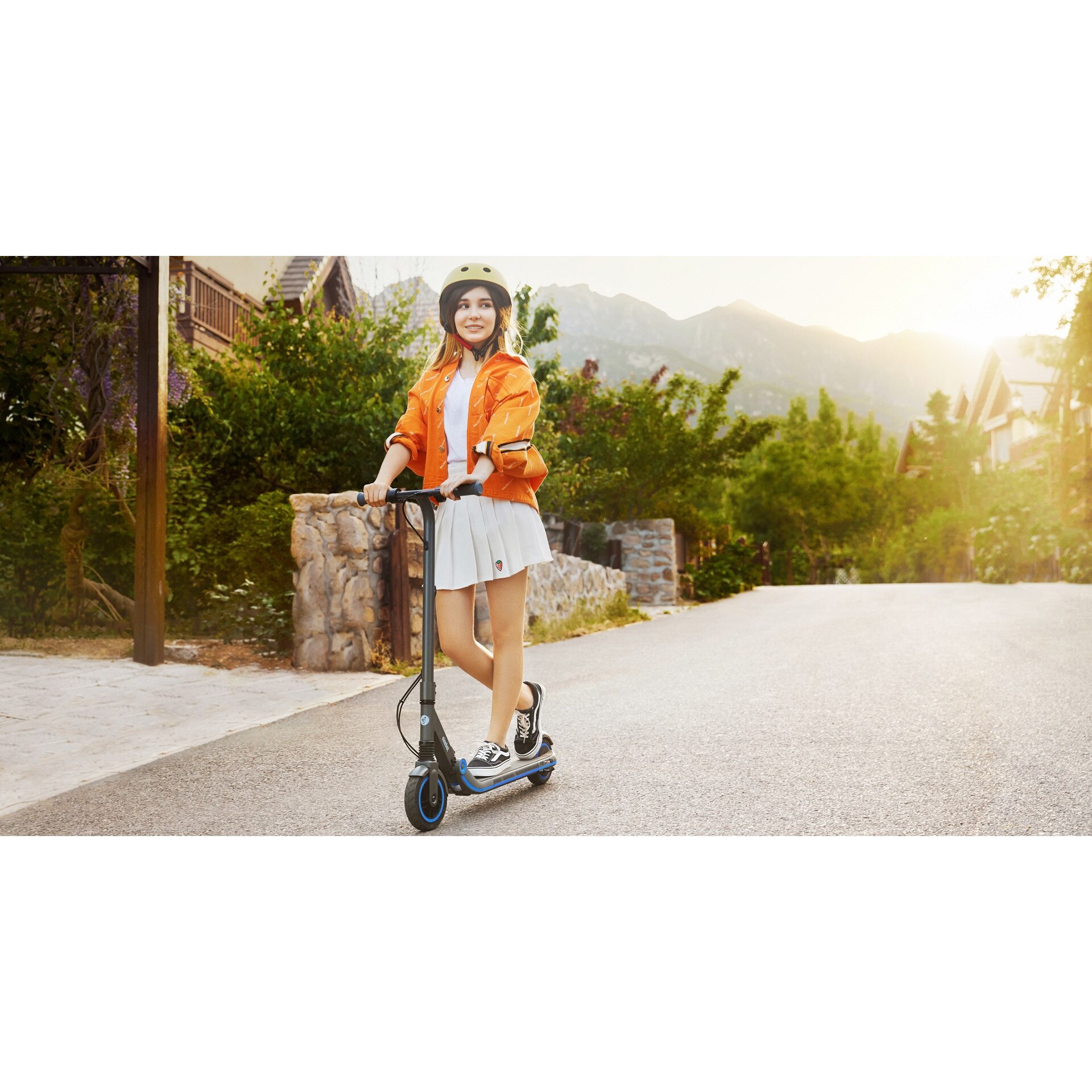 ★Ninebot eKickscooter E10 送料込み Ninebot Kids eKickscooter E10 Personal Transport by SEGWAY | Grey