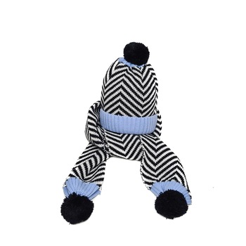 Caciula tricotata copii, set cu fular, alb/negru, in dungi, cu bordura bleu