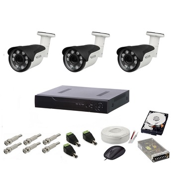 Sistem de supraveghere exterior complet, 5MP, 3 camere IR 40 m Sistem de supraveghere exterior complet, 5MP, 3 camere IR 40 m