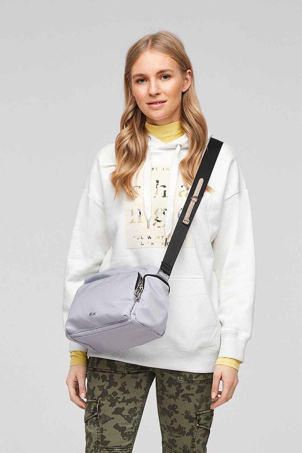 s.Oliver, Hanorac cu maneci cazute si buzunar kangaroo, Alb