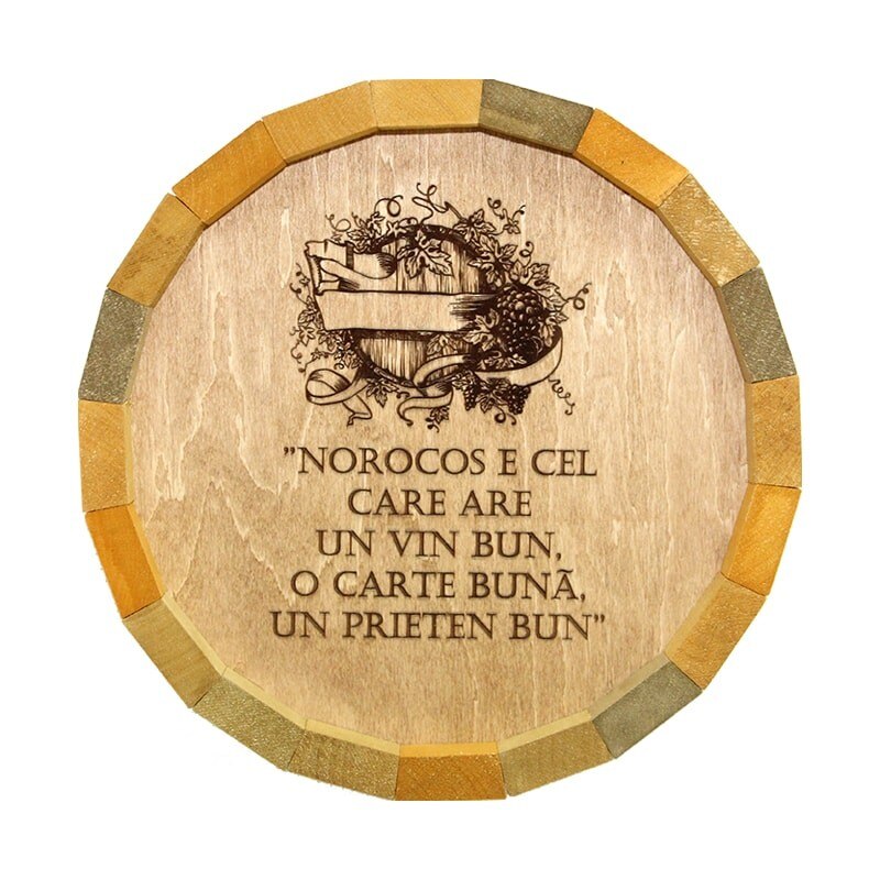 Tablou rotund din lemn cu diametrul de 32 cm si mesajul Norocos cel care are un vin bun