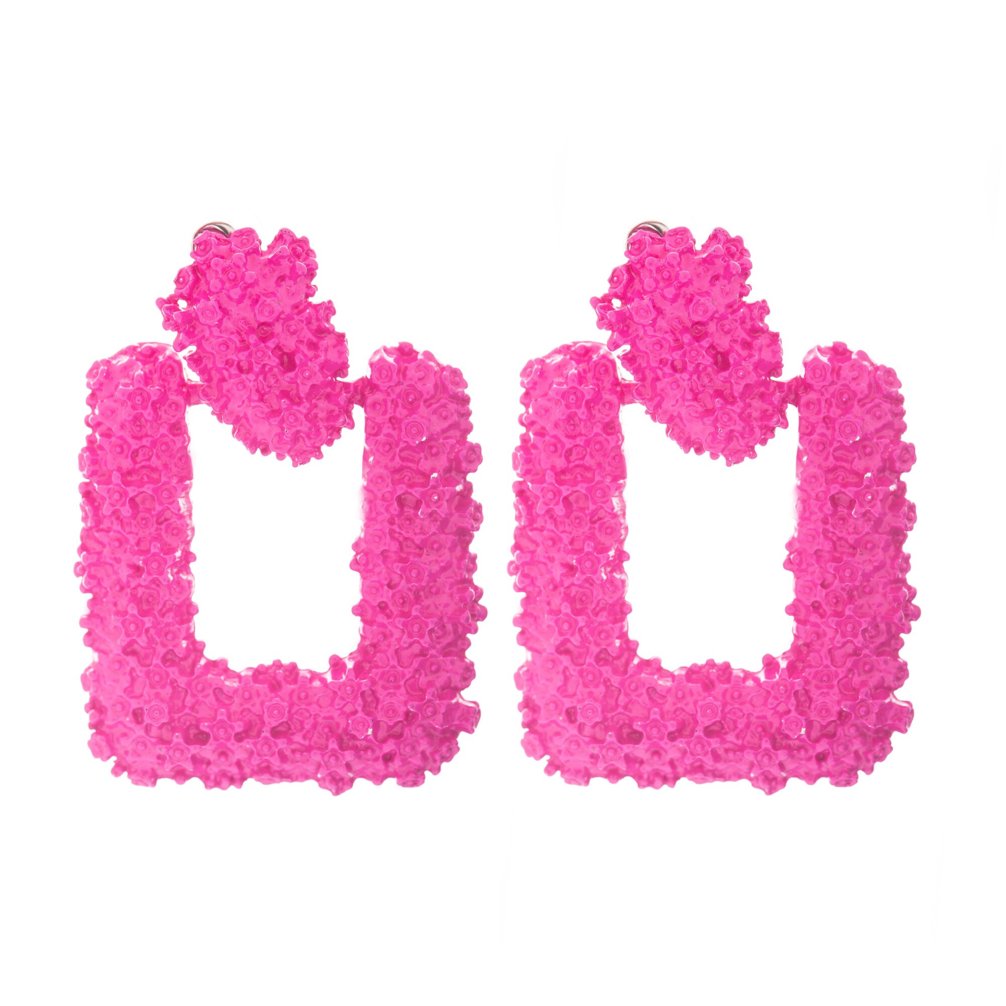 Cercei roz, forma patrata