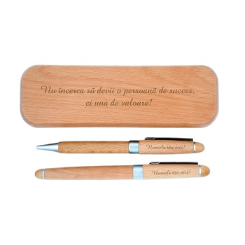 Set pix si roller in cutie din lemn natur, Piksel, cadou personalizat pentru adolescenti Set pix si roller in cutie din lemn natur, Piksel, cadou personalizat pentru adolescenti
