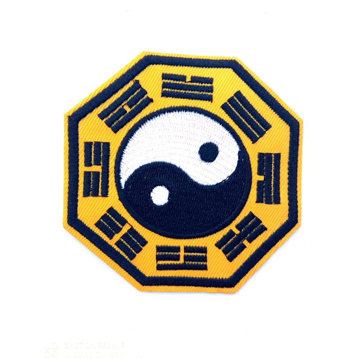 Petic textil / patch brodat Yin Yang 7.5x7.5 cm