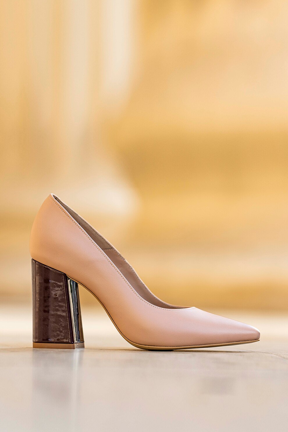 CONDUR by alexandru, Pantofi de piele cu varf ascutit si model colorblock Victoria, Bej, 40