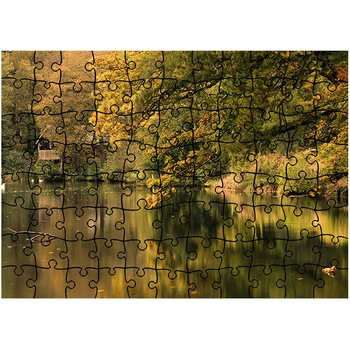 Puzzle Heartwork 96 piese, Cabana ascunsa pe malul lacului, toamna, Latime 40,5 cm x Inaltime 28,7 cm Puzzle Heartwork 96 piese, Cabana ascunsa pe malul lacului, toamna, Latime 40,5 cm x Inaltime 28,7 cm
