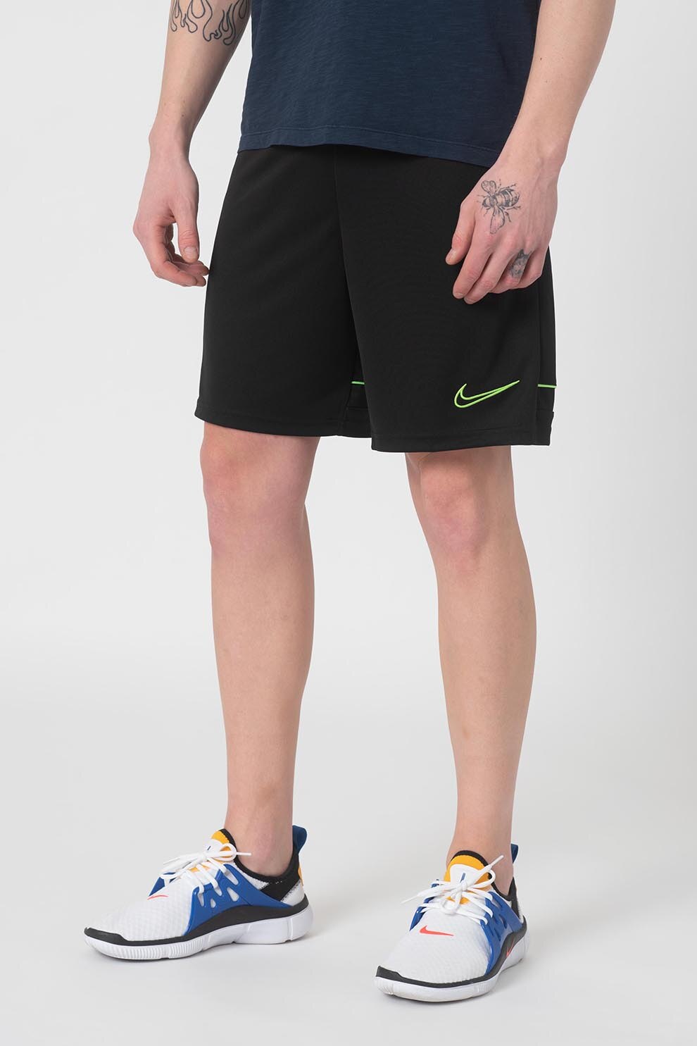 Nike, Pantaloni scurti cu tehnologie Dri-FIT pentru antrenament si fotbal Academy, Negru/Verde electric