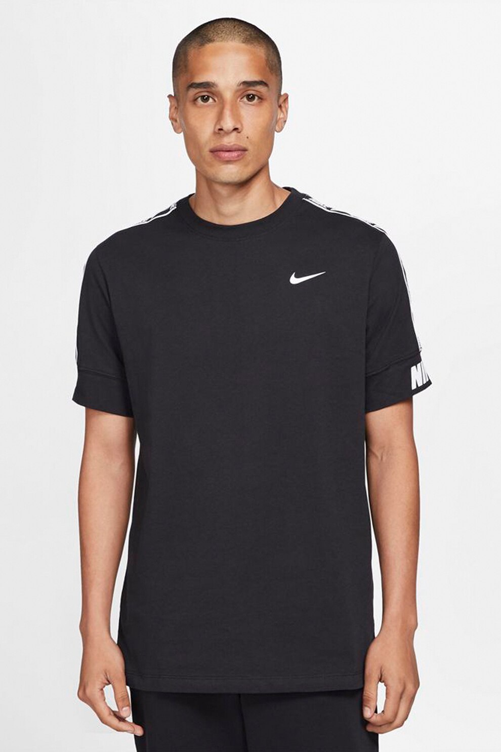 Nike, Tricou cu decolteu la baza gatului si garnituri cu logo Repeat, Negru