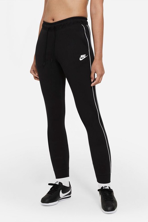 Nike, Спортен панталон Essential с връзка и стеснен крачол, Черен