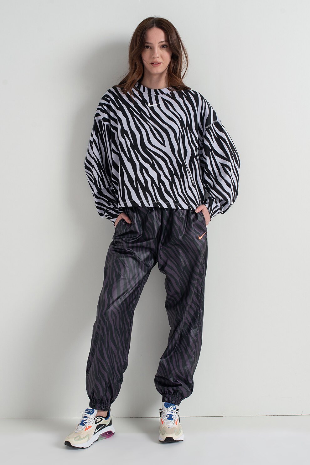 Nike, Pantaloni de trening lejeri cu animal print Icon Clash, Negru/Mov