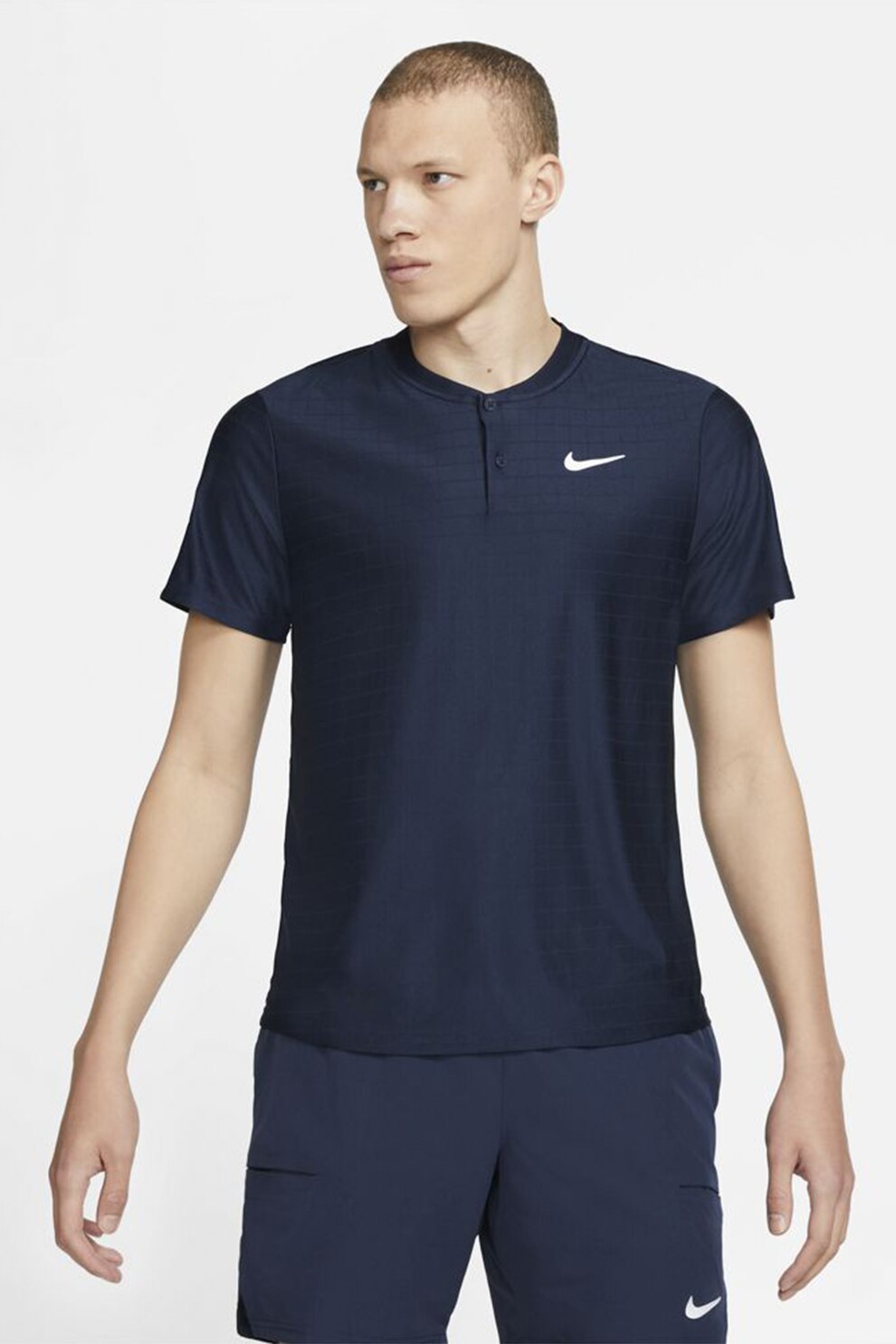 Nike, Tricou cu tehnologie Dri-Fit si decolteu henley, pentru tenis Court Advantage, Bleumarin/Alb