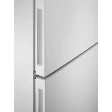 Combina frigorifica ELECTROLUX LNT5MF32W0, No Frost, 324 l, H 186 cm, Clasa A+, Alb