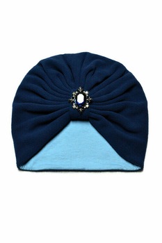 Turban de iarna, din polar antipiling, bleumarin, accesorizat, marime universala Turban de iarna, din polar antipiling, bleumarin, accesorizat, marime universala