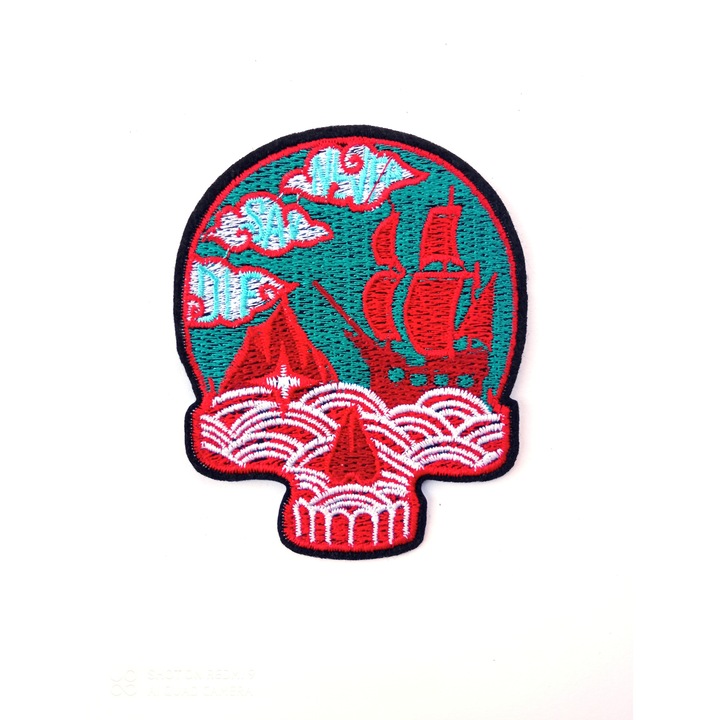 Petic textil / patch brodat schelet / Never Day Die 9.3x7.3 cm