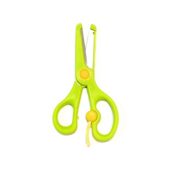 Foarfeca pentru copii cu protectie si cu arc din plastic - verde, 13 cm Foarfeca pentru copii cu protectie si cu arc din plastic - verde, 13 cm