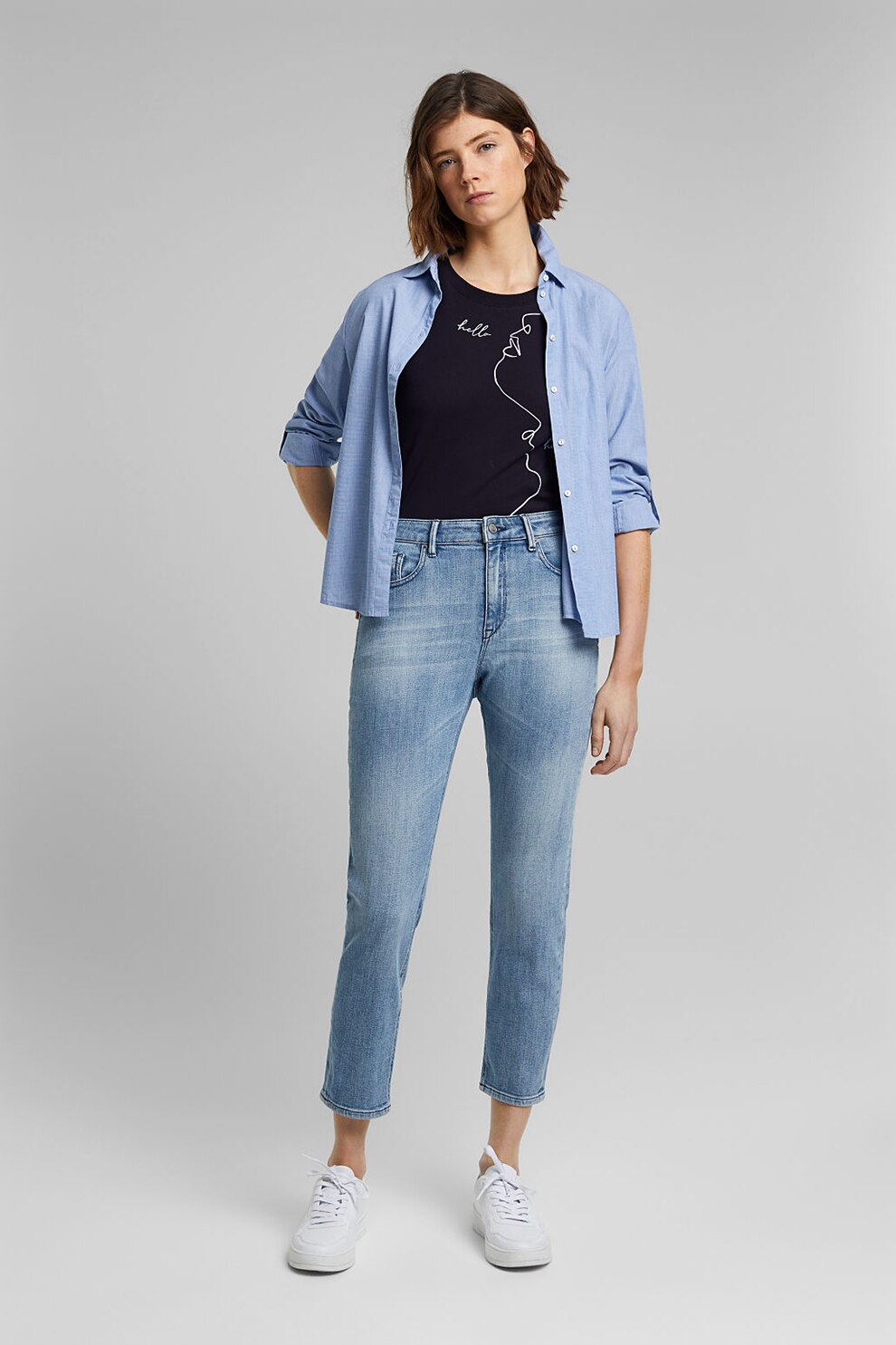 Esprit, Blugi crop din amestec de bumbac organic cu aspect decolorat, Albastru/Alb