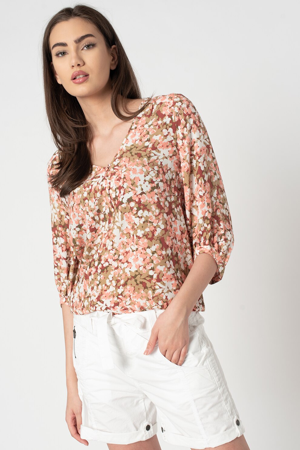 Esprit, Bluza cu decolteu in V si imprimeu, Corai/Verde/Alb