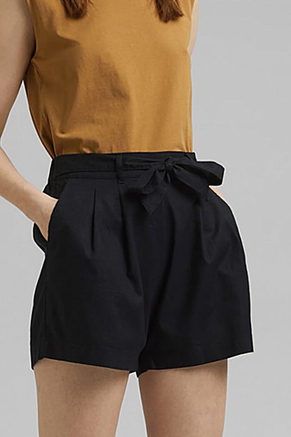 Esprit, Pantaloni scurti cu cordon si talie inalta, Negru