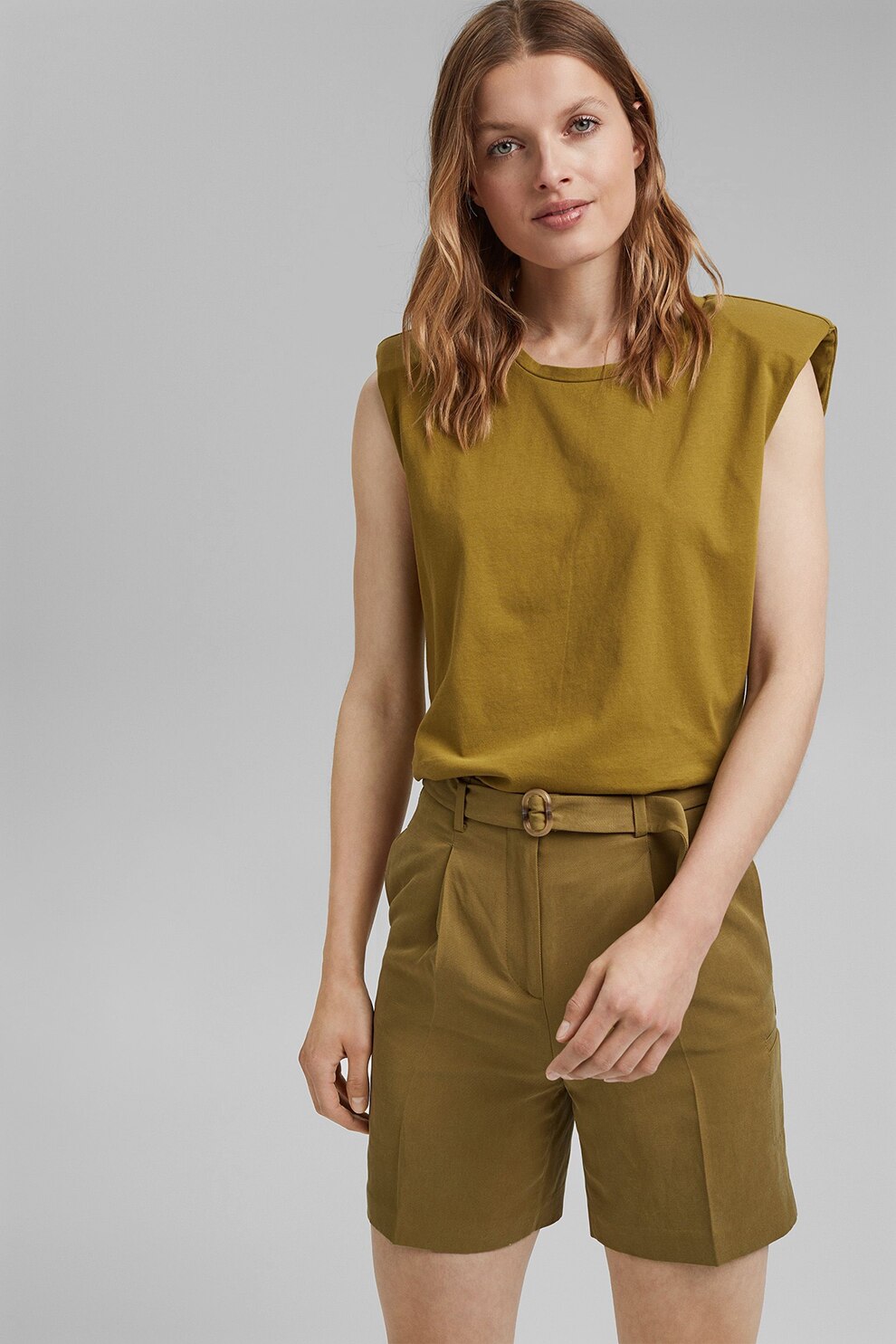 Esprit, Pantaloni scurti din amestec de in si lyocell, Verde oliv
