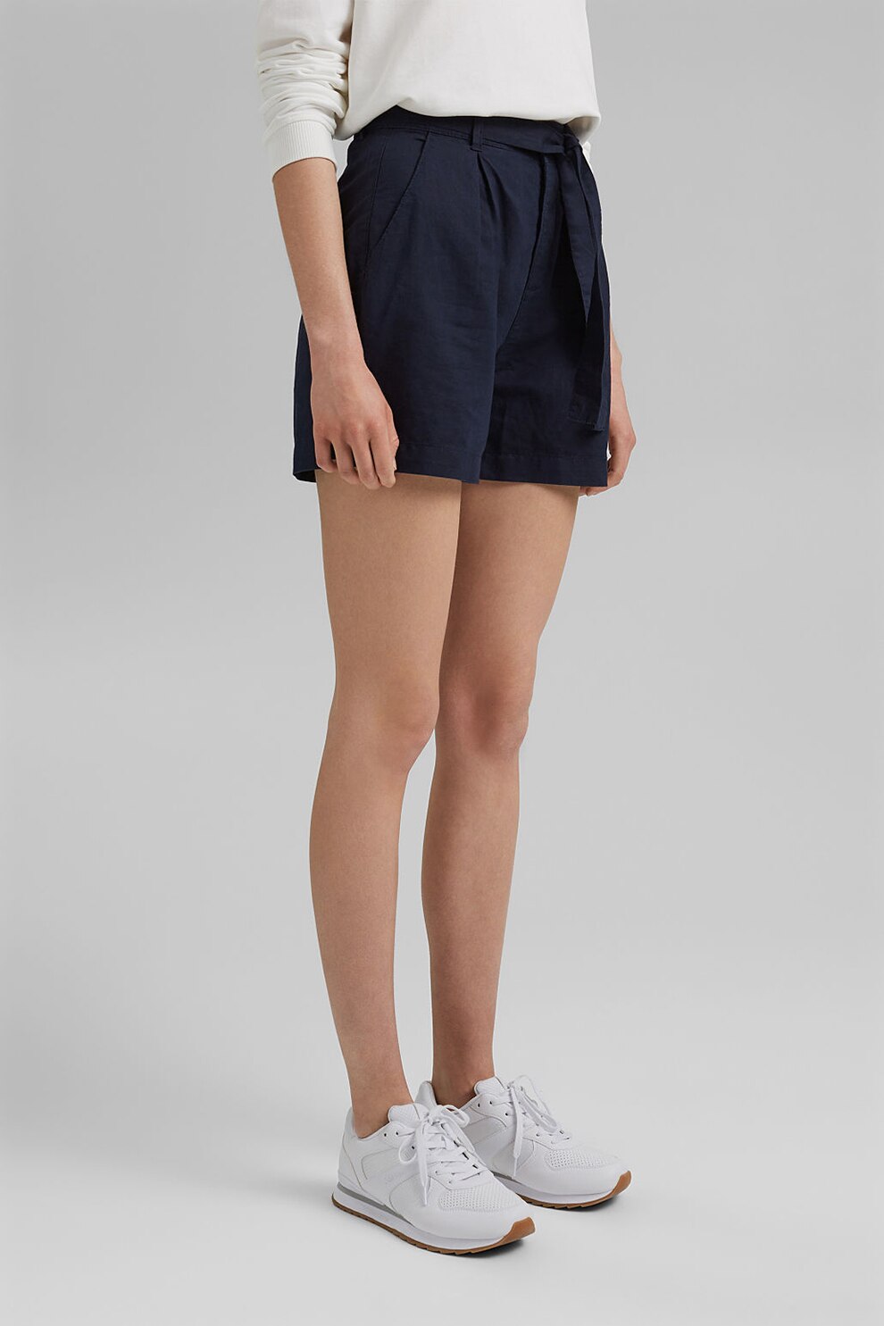 EDC by Esprit, Pantaloni scurti din amestec de in cu talie inalta, Bleumarin