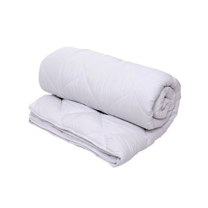 Pilota matlasata compozitie 100% Polyester si umplutura 100% Polyester de iarna 140 x 200 Alba