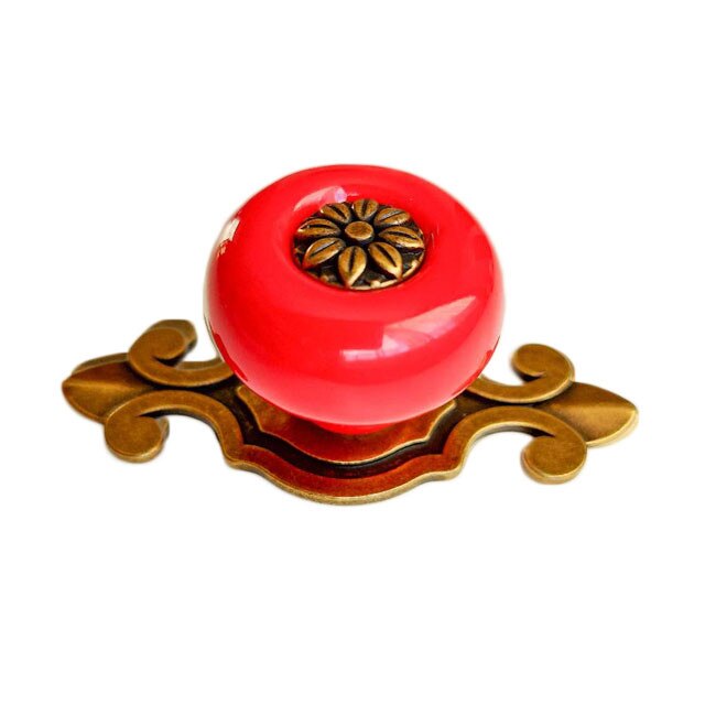 Buton maner mobila ceramic cu placuta ornament, rosu 32 mm