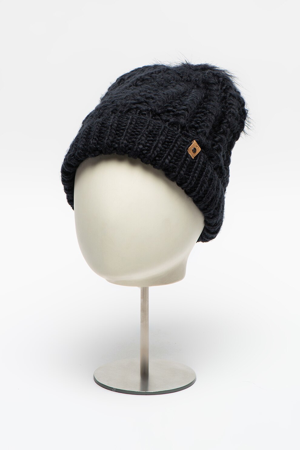 Heavy Tools, Caciula cu ciucure si model torsade, Bleumarin