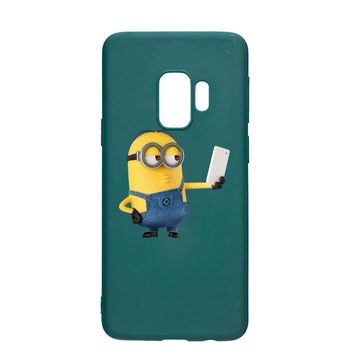 Husa Samsung Galaxy S9, Minion Selfie, rezistenta la uzura, anti-alunecare, din silicon Premium, ForestGreen, FG211 Husa Samsung Galaxy S9, Minion Selfie, rezistenta la uzura, anti-alunecare, din silicon Premium, ForestGreen, FG211
