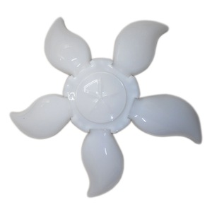 Fali és mennyezeti lámpák