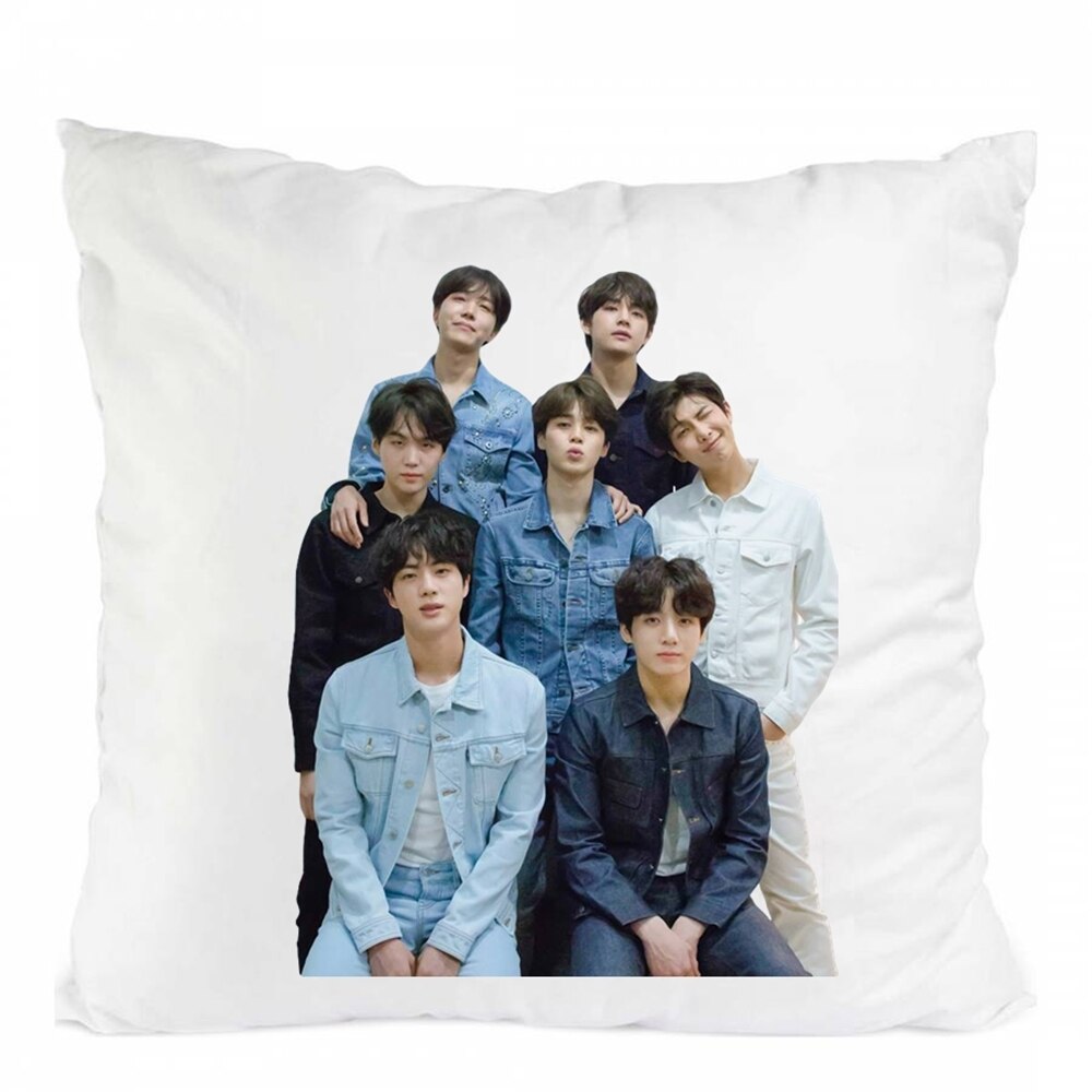Perna personalizata kpop trupa bts, Poliester, Alb, 40 x 40 cm