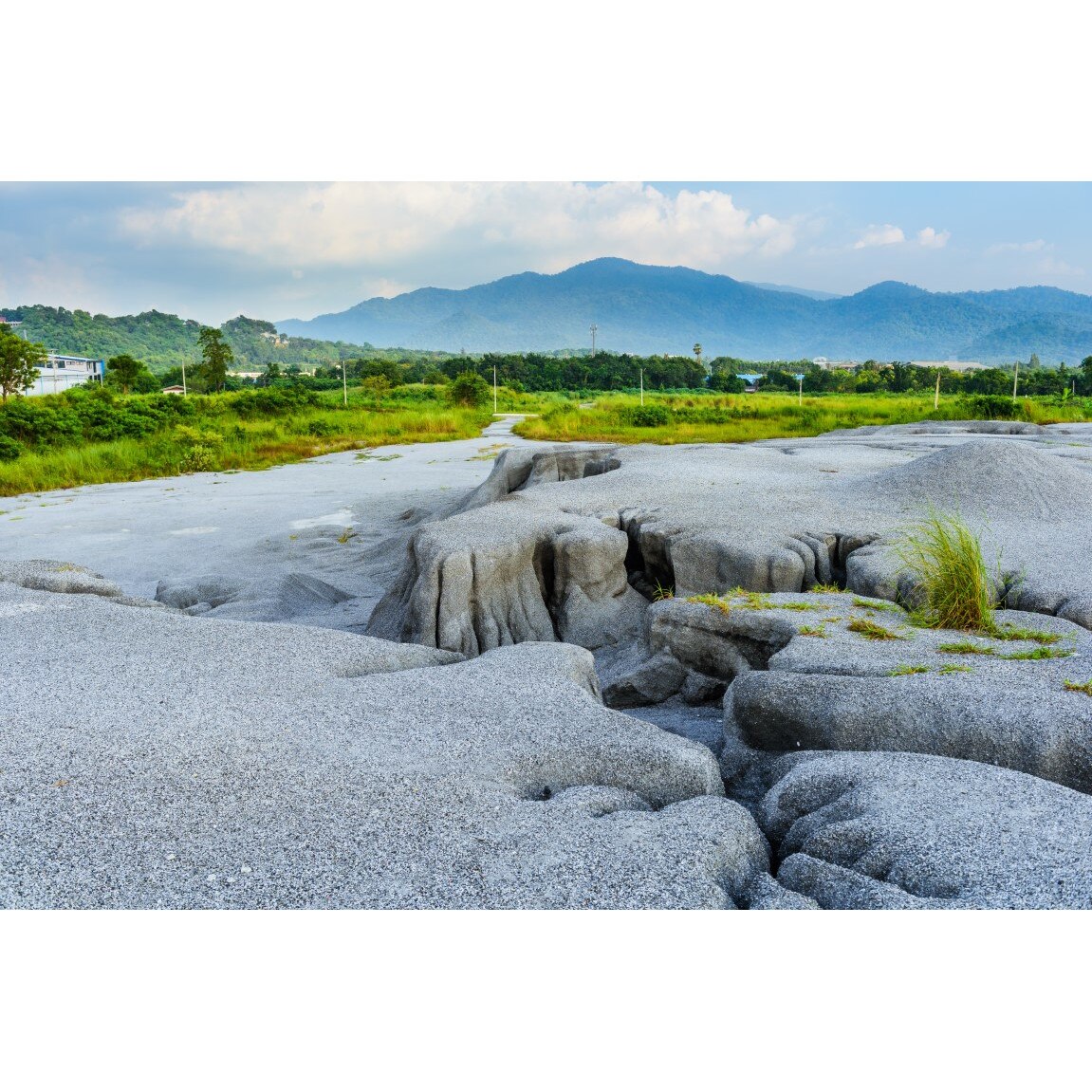 Fototapet autocolant PVC Printre stanci, 180x240 cm