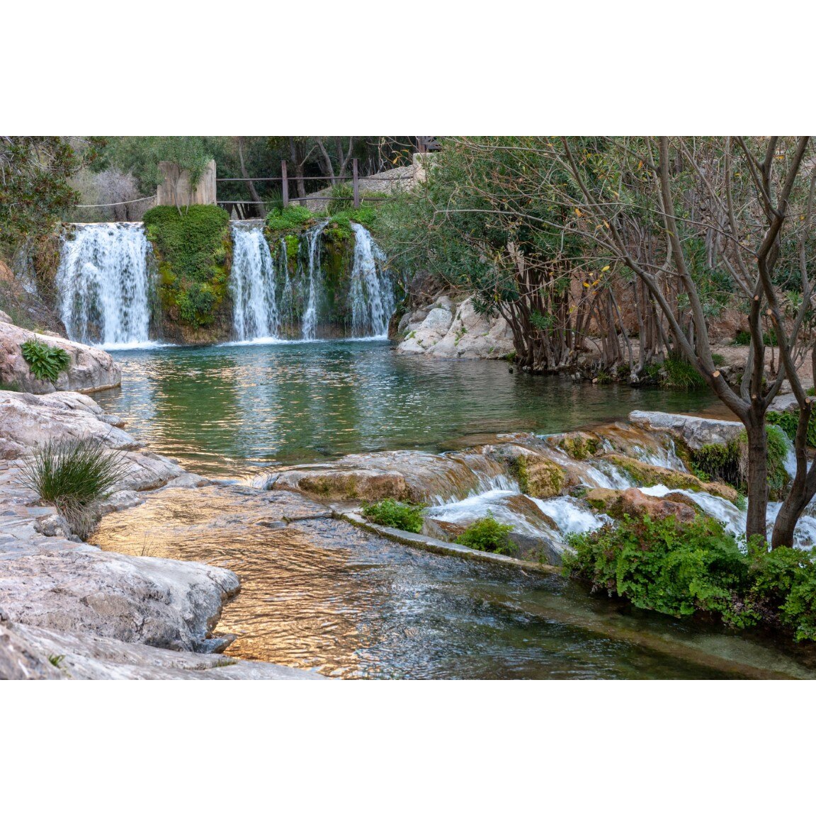 Fototapet autocolant PVC Cascada tripla, 180x240 cm