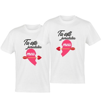 Tricou indragostiti, colectia LOVE, logo TU ESTI JUMATATEA MEA, INIMA , cu chenar, din bumbac, alb, marimea S-2XL Tricou indragostiti, colectia LOVE, logo TU ESTI JUMATATEA MEA, INIMA , cu chenar, din bumbac, alb, marimea S-2XL