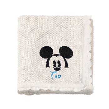 Paturica tricotata bebe, LWS, bumbac, brodata,model Mickey Teo, 70x90 cm Paturica tricotata bebe, LWS, bumbac, brodata,model Mickey Teo, 70x90 cm