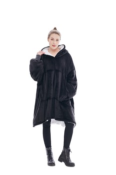 Hanorac superpufos, Panda Hug, super urias, marime universala, Negru, One Size Hanorac superpufos, Panda Hug, super urias, marime universala, Negru, One Size