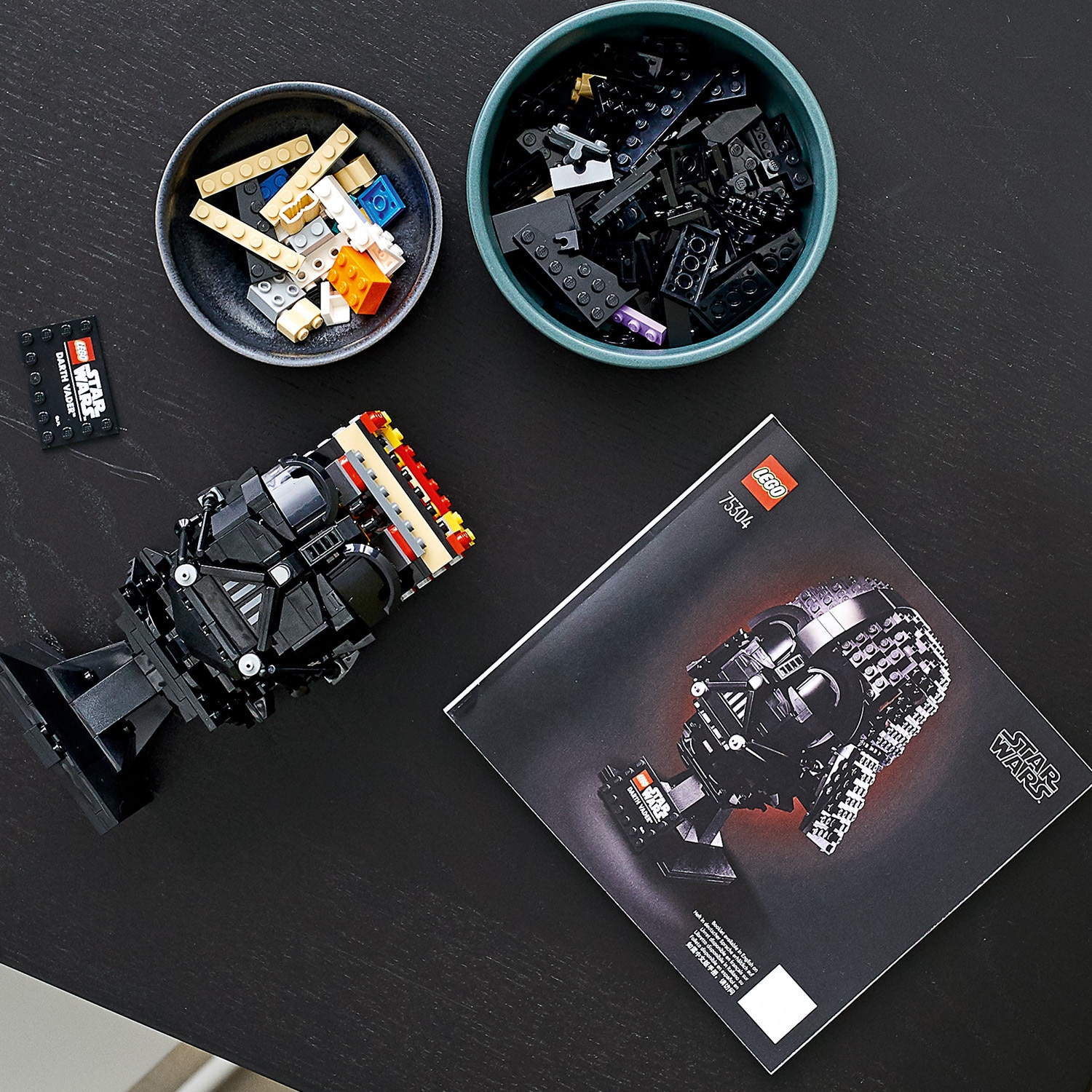 LEGO® Star Wars - Casca Darth Vader 75304, 834 piese - eMAG.ro
